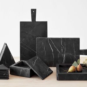 Planche à découper en marbre poli à la main pour une collection d'accessoires de cuisine haut de gamme, rehaussant l'élégance de votre espace culinaire - Product Image 5