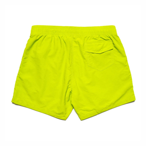 Shorts de sport pour homme, double couche, 100% polyester, motif sublimation haute qualité, taille élastique mi-haute, respirant et séchage rapide. - Product Image 4