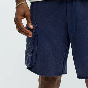 Shorts pour hommes délavés à l'acide avec poches cargo et logo personnalisable à prix avantageux pour les acheteurs en gros, coupe décontractée et tendance - Product Image 2