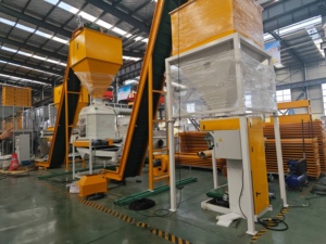 Alta productividad Nueva 1-2 toneladas por hora Línea de procesamiento de pellets de piensos para aves de corral y ganado con alta eficiencia - Product Image 3