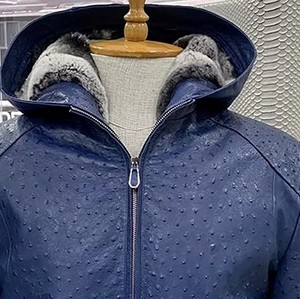 Veste en cuir d'autruche gaufré de haute qualité pour hommes, style moto premium, fabricant OEM ODM, service d'échantillons disponible - Product Image 4