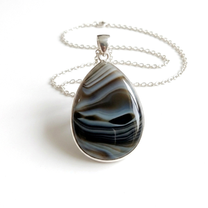Collar con Colgante de Ágata Negra Natural con Banda, Forma de Pera, Engaste en Bisel, Plata 925, Joyería de Piedras Preciosas Hecha a Mano, Certificada, para Mujer, Unisex - Product Image 1