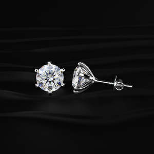 Boucles d'oreilles clous en moissanite taille ronde 4 TCW, couleur incolore VVS, solitaire à 6 griffes, or 14K, fermoir à vis, faites à la main, bijoux de mariée, cadeau pour elle - Product Image 4