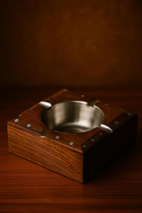 Cendrier en bois avec insert en acier inoxydable, base en bois de qualité supérieure, design carré moderne - Product Image 2