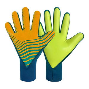 Guantes de Portero de Fútbol de Látex de Alta Calidad, Antideslizantes y Transpirables, con Colores Personalizados y Diseño Profesional para Entrenamiento - Product Image 4