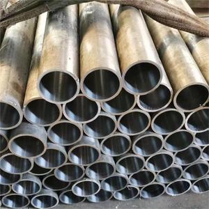 ท่อเหล็กไร้รอยต่อขัดเงาแบบปัดเงา ขายดี ท่อเหล็กไร้รอยต่อคุณภาพสูง เหล็กกล้าคาร์บอนไร้รอยต่อ ASTM A106 และ API 5L - Product Image 6