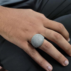 Bague Hip Hop en Moissanite Taille Ronde, Bague Pinky Iced Out, Bague Cocktail Bustdown Personnalisée, en Argent Sterling 925, Bijou de Marié - Product Image 2