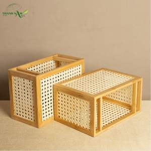 Boîte de rangement en bambou pressé avec panneau tissé, finition laquée, design écologique fait main pour la restauration et l'usage domestique - Product Image 1