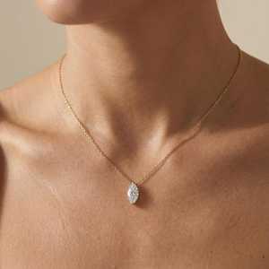 สร้อยคอเพชรทรงมาร์คีส์เคลือบทองคำ 14k พรีเมียม 2 กะรัต E VVS ได้รับการรับรองจาก IGI สำหรับผู้หญิง เหมาะสำหรับงานแต่งงานและงานหมั้น - Product Image 1