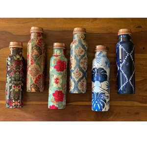 Botella de agua impresa en cobre con diferentes diseños elegantes y coloridos, 6 piezas, artesanía con impresión en esmalte. - Product Image 1
