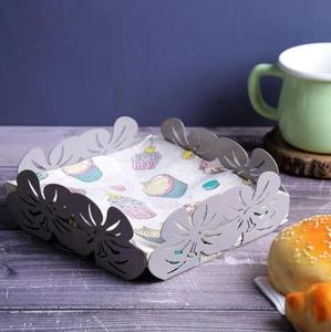 Boîte à mouchoirs en métal mignonne avec motif floral pour la décoration de la maison - Product Image 3