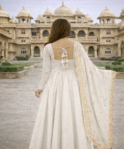 Kurti moderne en coton uni avec broderie et dupatta, tenue de fête, prix de gros, dernière création de vêtements ethniques de créateur - Product Image 4