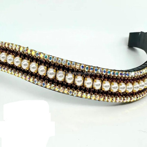 Banda de ceja de caballo de cuero inglés negro con forma de onda de último diseño con cadena de metal de pedrería de perlas de cristales multicolores de cinco filas - Product Image 1