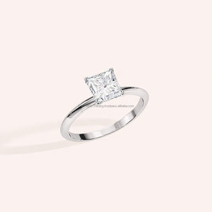 Bague de fiançailles en moissanite de haute qualité pour bijoux de mariée, célébrations de mariage et cadeaux, disponible au meilleur prix du marché - Product Image 1