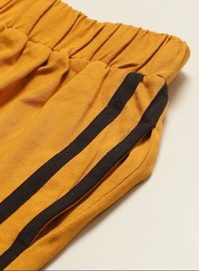 Falda pantalón a rayas amarillas para mujer, cintura elástica, informal, de punto, transpirable, con bolsillos, corte regular - Product Image 5