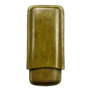 Estuche de viaje de cuero de alta calidad para cigarros con cortador integrado, funda protectora con acabado de cuero genuino y cortador integrado. - Product Image 2