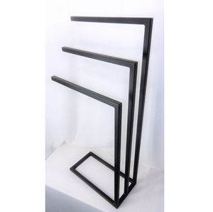 Porte-serviettes vintage en métal noir avec étagère inférieure, support autoportant, organisateur de salle de bain, structure décorative et durable - Product Image 3