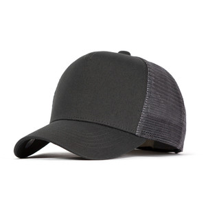 Casquette de baseball trucker en daim marron uni de haute qualité à 5 panneaux, logo personnalisé accepté, visière incurvée, maille, fermeture snapback - Product Image 4