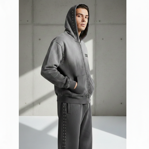 Sweat-shirt à capuche entièrement zippé personnalisé Ranzia Industry avec strass et broderie effet vieilli, et pantalon de jogging assorti - Product Image 4