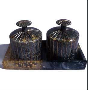 Pot de conservation alimentaire en résine à motif floral - Pliable, empilable et compatible lave-vaisselle - Product Image 4