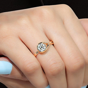 Bague de fiançailles en diamant de laboratoire 1,0 carat, plaqué or 18 carats, taille brillant rond, certifiée IGI, tige torsadée, solitaire - Product Image 3