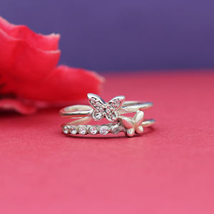 Anillo de Plata de Ley 925 Hecho a Mano con Diseño de Flor y Mariposa - Joyería Ajustable para Mujeres y Niñas para Usar en Bodas y Fiestas - Product Image 3