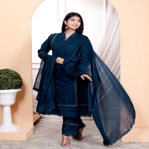 Elegante Conjunto de Kurta de Algodón Azul Turquesa para Mujer con Bordado Schiffli y Dupatta Ligero para Bodas y Diwali, Ropa Étnica - Product Image 3
