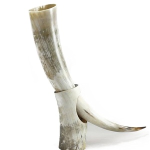 Matériel naturel et organique poli, écologique, pour la décoration intérieure : Vase en corne, abreuvoir pour animaux, corne de Viking, objets décoratifs en forme d'étoile, artisanat - Product Image 1