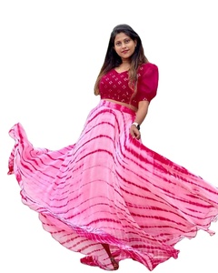 Mới nhấ<span class=keywords><strong>t</strong></span> mô hình georgette lehenga Bollywood nặng tay làm việc lehenga choli có sẵn ở mức giá thấp nhấ<span class=keywords><strong>t</strong></span> - Product Image 1