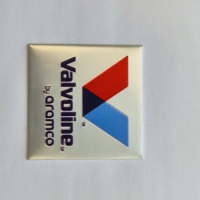Placa de Identificación Personalizada Multicolor para Lubricante Automotriz, Estilo de Marca, Aluminio Cepillado, Adhesiva, con Nombre en Relieve