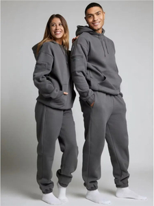 Ensemble deux pièces décontracté pour femme : sweat à capuche uni à manches longues et pantalon de survêtement ample pour l'automne et l'hiver - Product Image 4