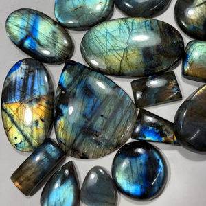 Hermosas Piedras Preciosas Sueltas de Labradorita Natural de Calidad, en Diversas Formas, para la Elaboración de Joyas - Product Image 1