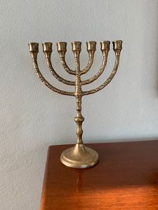 Luxury Handcrafted Metal Menorah Stand With Detailed Design For Premium Festive Decoration And Gift Purpose - Product Image 3