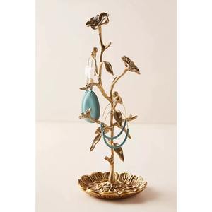 ที่วางเครื่องประดับอะลูมิเนียมปรับระดับได้ Kraft World ดีไซน์หรูหราทันสมัย สีทอง เป็นมิตรกับสิ่งแวดล้อม ทนทาน ใช้จัดระเบียบตู้เสื้อผ้าสำหรับสร้อยคอ - Product Image 5