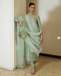 Elegant Mint <b>Green</b> <b>Silk</b> Salwar Kameez Gold Embroidery Floor-Length Traditional Women's Wedding Wear India Pakistan Sun - Product Image 5