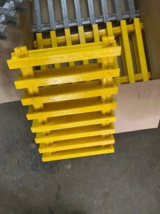 Rejilla Pultruida de Fibra de Vidrio de Treinta Milímetros, Resistente a la Corrosión, para Pasarelas Industriales, Plataformas y Pisos - Product Image 2