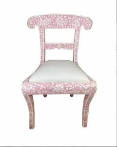 Silla Tradicional de Madera con Incrustaciones de Hueso Rosa y Tapicería Blanca, Respaldo Estilo Queen Anne, Mueble de Salón Hecho a Mano, Estilo Antiguo - Product Image 2