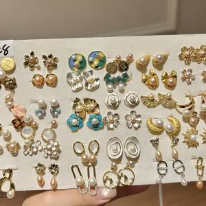 ต่างหูห้อยระย้าสไตล์ใหม่ ดีไซน์รูปหัวใจสามมิติ พร้อมตัวล็อคแบบเข็มเงินอเนกประสงค์ - Product Image 3