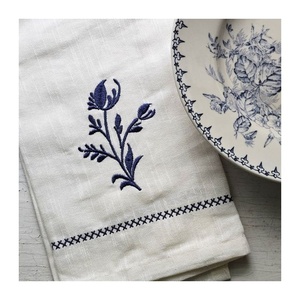 Último diseño nuevo bordado floral 100% algodón multiusos peso ligero proveedor directo de fábrica toallas de plato grandes personalizadas - Product Image 2