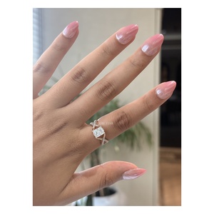 Elegante Anillo de Boda de Oro Sólido de 14 Quilates con Incrustaciones Laterales en Forma de Cono, con Diamantes Cultivados en Laboratorio, Certificados por IGI, de 1.50 Quilates, Joyería Fina de Lujo - Product Image 1
