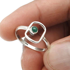 Anillo de Piedra Preciosa de Ónix Verde de Diseño Elegante, Diseño Simple, Precio al por Mayor, Joyería Bohemia Hecha a Mano con Plata de Ley 925 Sólida - Product Image 2