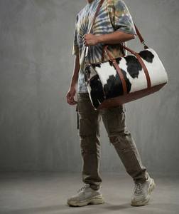 Sac de voyage en cuir de vachette véritable, style vintage, fait main, avec fermeture éclair, grande capacité, multifonctionnel - Product Image 3