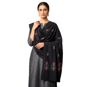 Chal de Pashmina Negro para Mujer al por Mayor con Bordado Floral, Bufanda Larga de Invierno, Duradera y Cálida para Uso Diario, Proveedor OEM - Product Image 1