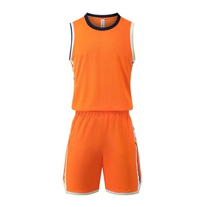 Ensemble de maillot de basket sans manches gris pour homme, short à taille élastique, débardeur à col rond, coupe régulière, toutes saisons - Product Image 1