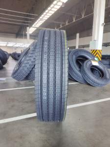 Neumático duradero para camión de carretera 11R22.5 12R24.5 315/80R22.5, radial de acero, sin cámara, de alta resistencia. - Product Image 5