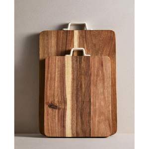 Planche de cuisine élégante et durable en bois d'acacia pour couper les légumes, les fruits et les aliments - Product Image 6