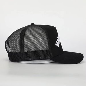 Casquette de sport personnalisée 5 panneaux en gros, broderie de logo de haute qualité, coton noir, patch en cuir, casquette trucker classique - Product Image 2