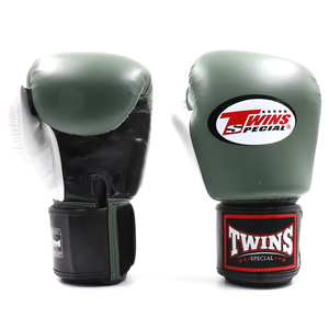 Guantes de Sparring Twins de Piel de Vacuno para Competición, Guantes Profesionales de Muay Thai con Cierre de Correa y Absorción de Humedad - Product Image 1