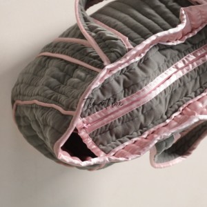 Wholesale Assorted Chic Velvet Quilted Tote Bag Modern Indian Soft Fabric <b>Handbag</b> - Product Image 3