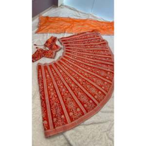 Lehenga choli เครื่องแต่งกายงานแต่งงานที่สวยงามดีไซน์เนอร์พร้อมลำดับและงานด้าย - Product Image 4